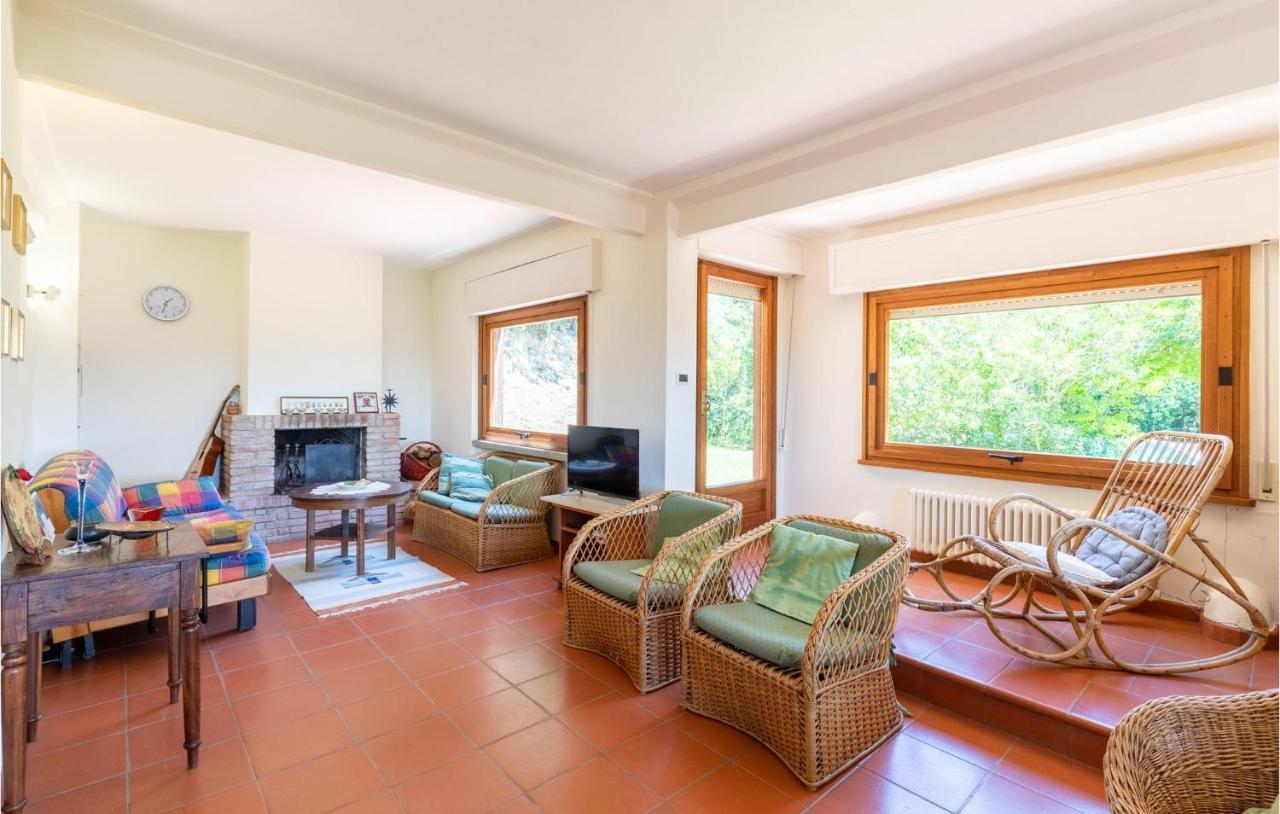 Nice Home In San Giustino Pg Екстериор снимка